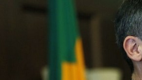 El alcalde Eric Garcetti es uno de los mandatarios locales que defienden alivios.