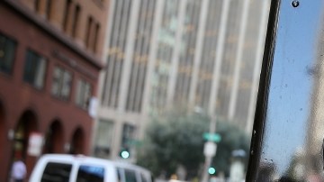 United Parcel Service (UPS) recibió  cargos por violar leyes federales y estatales.