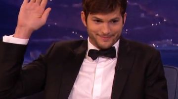 Kutcher ofreció su pene para una de las escenas de “Two and a Half Men”.