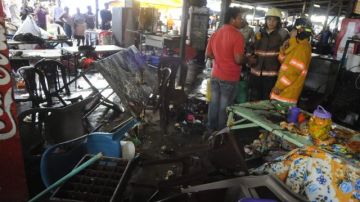 Al menos 56 personas, entre ellos seis niños, resultaron heridas en la explosión en un mercado en Tegucigalpa.