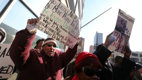 Jorge West participó en la protesta en Crown Heights.