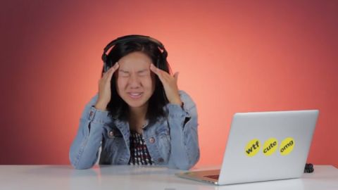 El video reúne a tres mujeres que nunca habían visto porno.