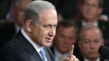 El primer ministro israelí Benjamín Netanyahu se dirige a los congresistas.