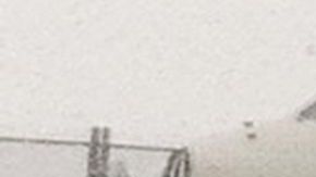 El avión se paró justo al borde de la bahía de Flushing.