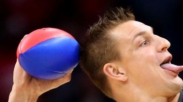 Rob se robó el show con sus movimientos y su relajo.