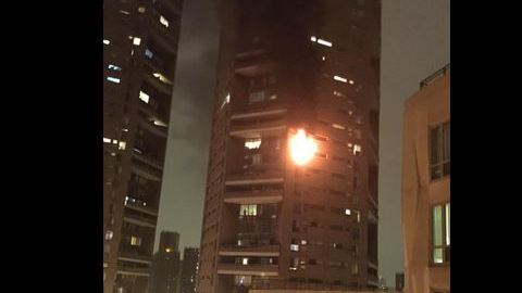 El fuego ocurrió en el piso 17.
