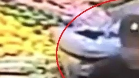 El sospechoso tiene aproximadamente 40 años.