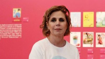 La diseñadora española Agatha Ruiz de la Prada aboga por la moda sostenible y ecológica.