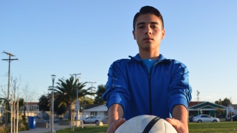 William Guzmán es el delantero estrella de Carson United.