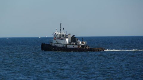 El remolcador naufragó en costas de Long Island.