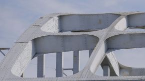 El puente Edmund Pettus,  escenario de la marcha por los derechos civiles en Selma, Alabama.