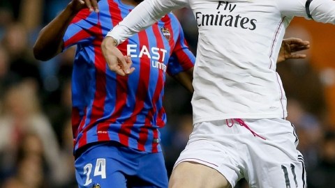 Gareth Bale dejó atrás el ayuno de nueve jornadas sin marcar y ayer festejó dos veces en el Bernabéu.
