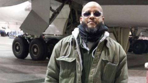 Tairod Nathan Webster Pugh fue mecánico de la Fuerza Aérea.