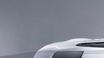 Jaguar ha mostrado pocas imágenes del  nuevo XF.