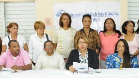 El llamado lo realizan doce organizaciones en defensa de los consumidores.