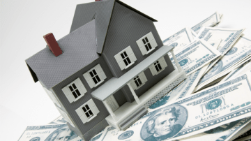 Ahorrarás $16,800 más si tú mismo vendes tu casa a la mediana del precio de venta de una vivienda unifamiliar.