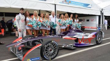 Virgin participa en la Fórmula E con vehículos eléctricos.