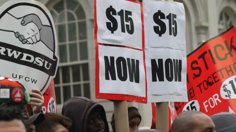 En Nueva York, el salario mínimo es $8.75.