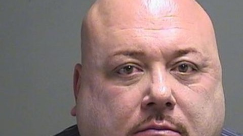 El acusado se mantiene encerrado en la prisión del condado Mahoning.