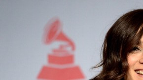 Julieta Venegas acepta ser feminista y tímida.