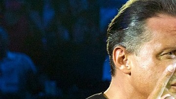 Así como demostró su descontento en una presentación reciente pudo haberse puesto Luis Miguel al enterarse que fue demandado.