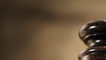 shutterstock_131760944 (mallete o gavel)