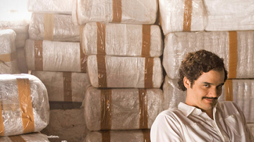 En una escena que dice más que mil palabras está Wagner Moura en su personaje como Pablo Escobar Gaviria.