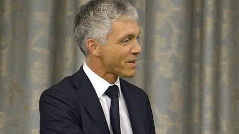 El fiscal general de la Confederación Helvética, Michael Lauber saluda a su homóloga estadounidense, Loretta Lynch.