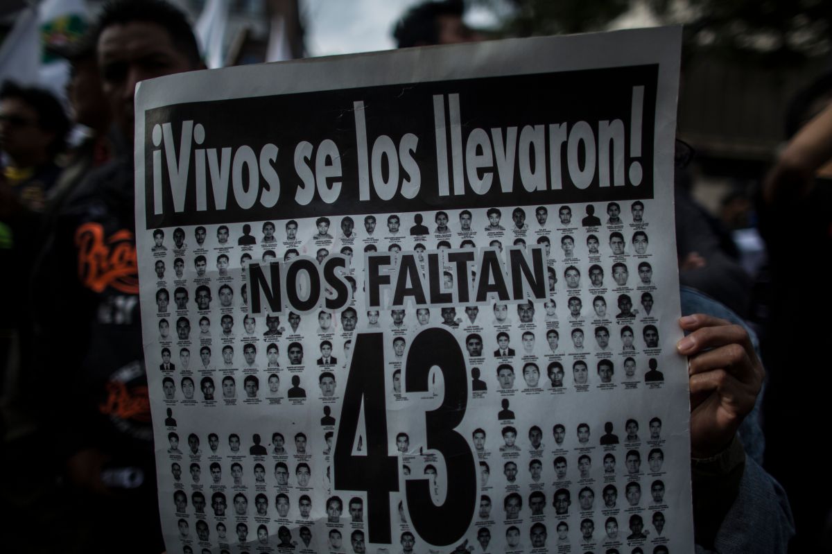 El reclamo de justicia tras el crimen de Ayotzinapa no cesa.