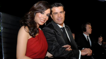 Bibi Gaytán y su esposo, Eduardo Capetillo, mientras trabajaban para TV Azteca.