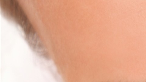 La grasa flotante que no se remueve de un 'slice' de pizza de pepperoni aporta dos libras de peso por año.