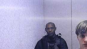 Roof fue acusado por el asesinato de nueve personas en un tiroteo en Carolina del Sur.