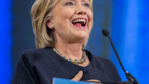Hillary Cliinton busca recuperar puntos perdidos.