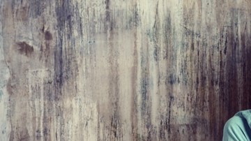 Las prendas de denim o mezclilla, en todos los colores de la gama del azul, marcan la tendencia de la moda del otoño 2015.