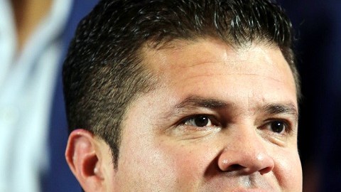Jorge Medina asegura haber sufrido extorsión en su país.