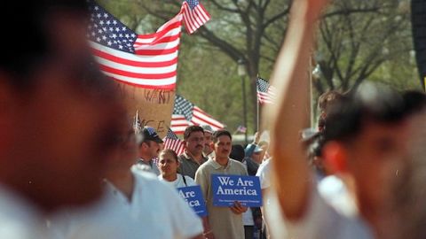 M¡S DE 50 MILLONES DE LATINOS CONTRIBUYEN AL CRECIMIENTO DE ESTADOS UNIDOS