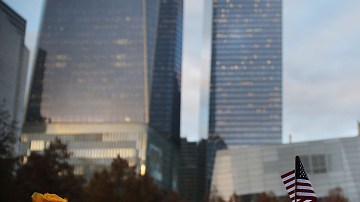 Los neoyorquinos continúan mostrando un profundo respeto por lo sucedido aquel fatídico día.