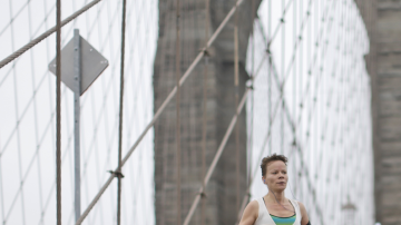 Peatones en el Puente de Brooklyn