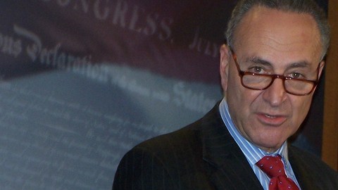 El Senador de Nueva York, Charles Schumer, recomendó a la FTC controlar el mercado de lentes para proveer más opciones a los pacientes y consumidores.