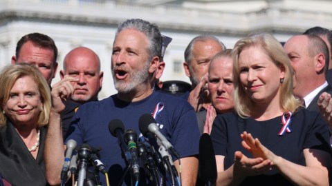 Jon Stewart en el Capitolio de Washington.