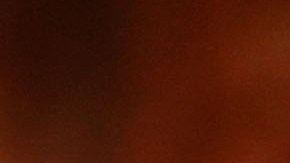 El magnate Donald Trump muestra el documento en el que se compromete a apoyar al candidato republicano que obtenga la nominación de su partido para buscan la presidencia de EEUU.