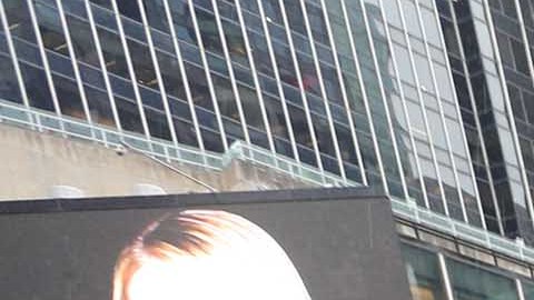10-02-2015_04_TimesSquareMunecos