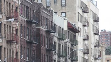 Every New Yorker should have access to affordable, healthy housing, without living in fear of displacement. /Archivo