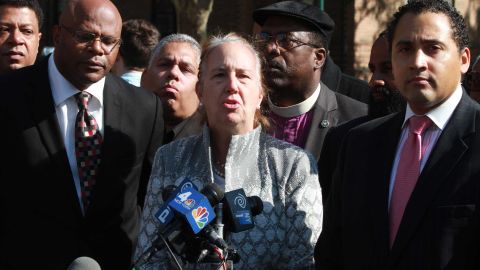 10-21-2015_08_HolderVigil