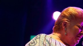 40 temas fueron interpretados por la homenajeada.