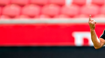 Ferretti, no llamaría a Vela.