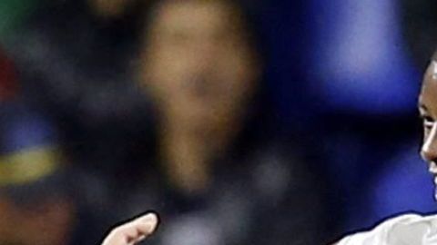 Wijnaldum lo volvió a hacer, ahora en la Premier.