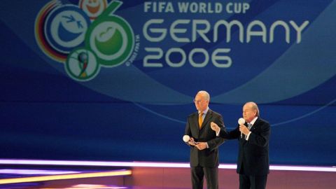 Beckenbauer y Blatter. Al parecer nadie se salva en el escándalo de FIFA.