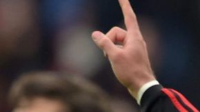 Chicharito, en plan grande.