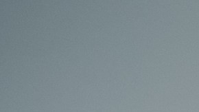 La presentadora de televisión dándole de comer a su pequeña Sofía Andrea./Cortesía